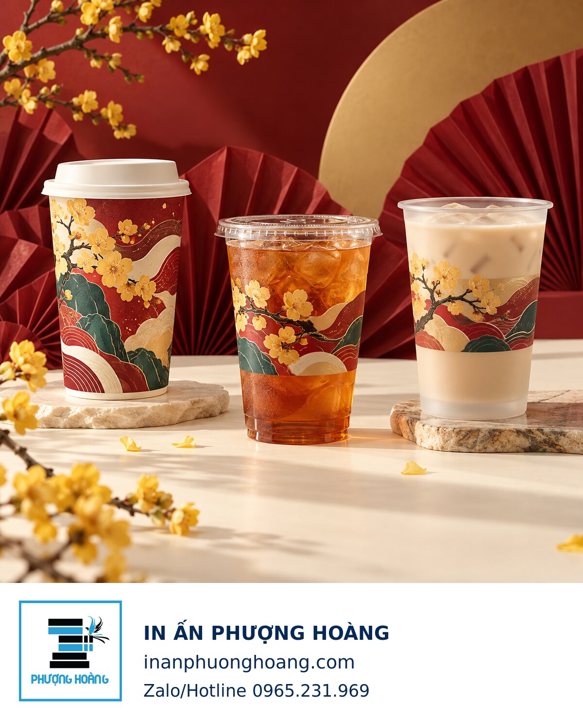 Bộ cốc giấy và cốc nhựa minh họa ngân sách bao bì Tết 2027